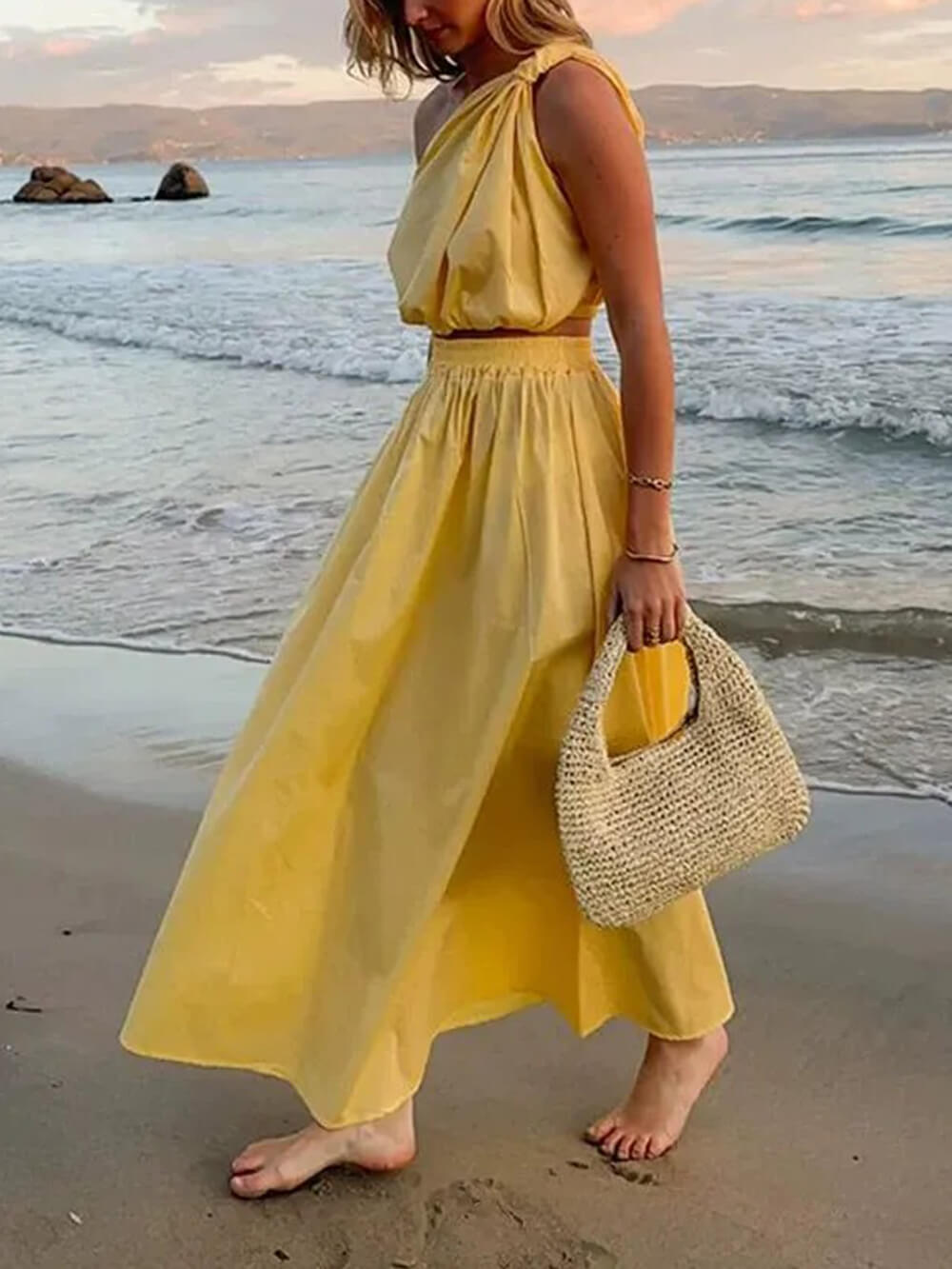 Elegant Solid One-Shoulder Ruched Sleeveless Crop Tank Top
