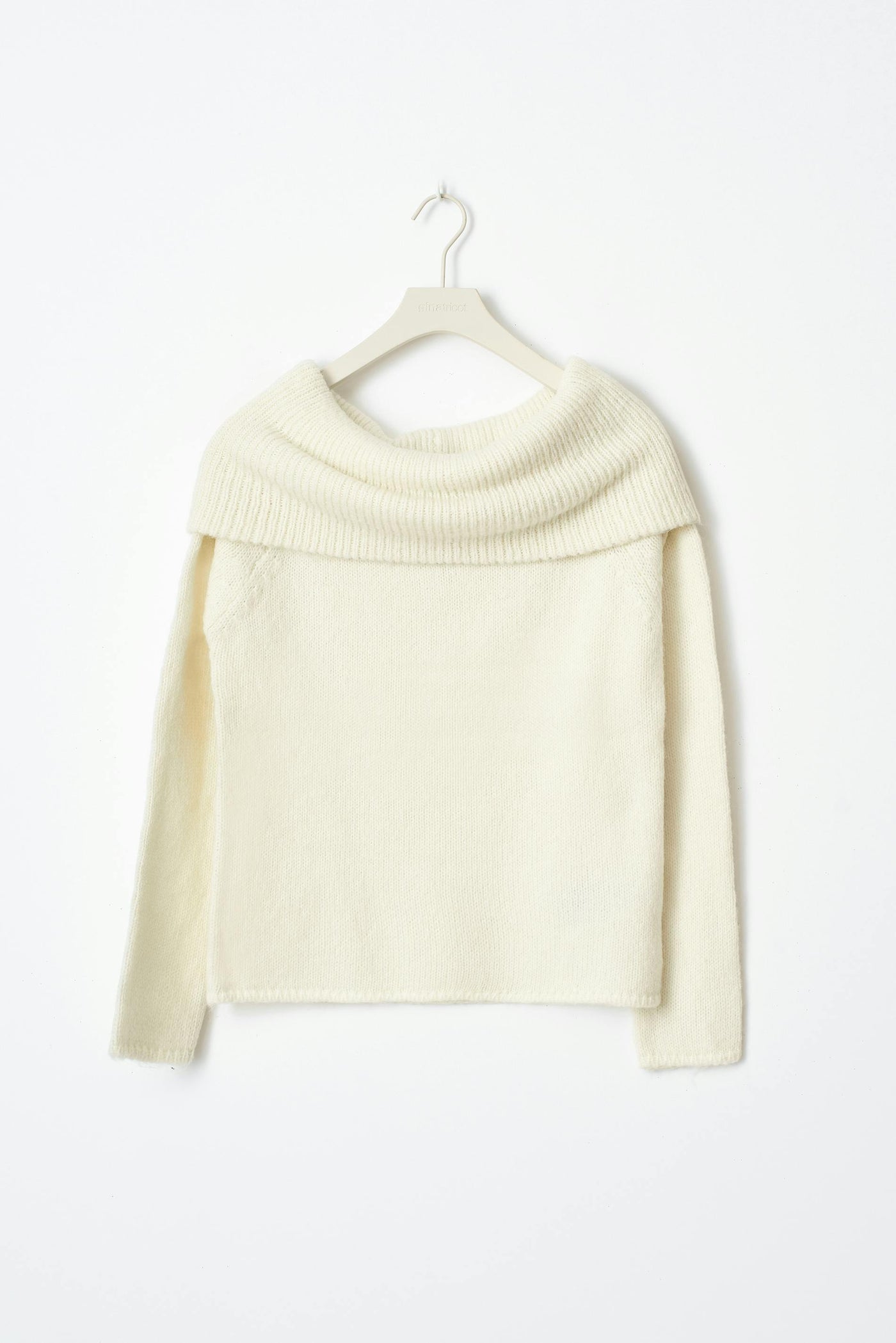 Stephanie | Off-Shoulder Comfort Sweater