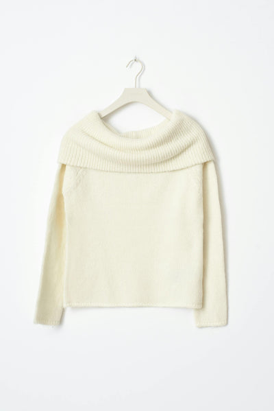 Stephanie | Off-Shoulder Comfort Sweater