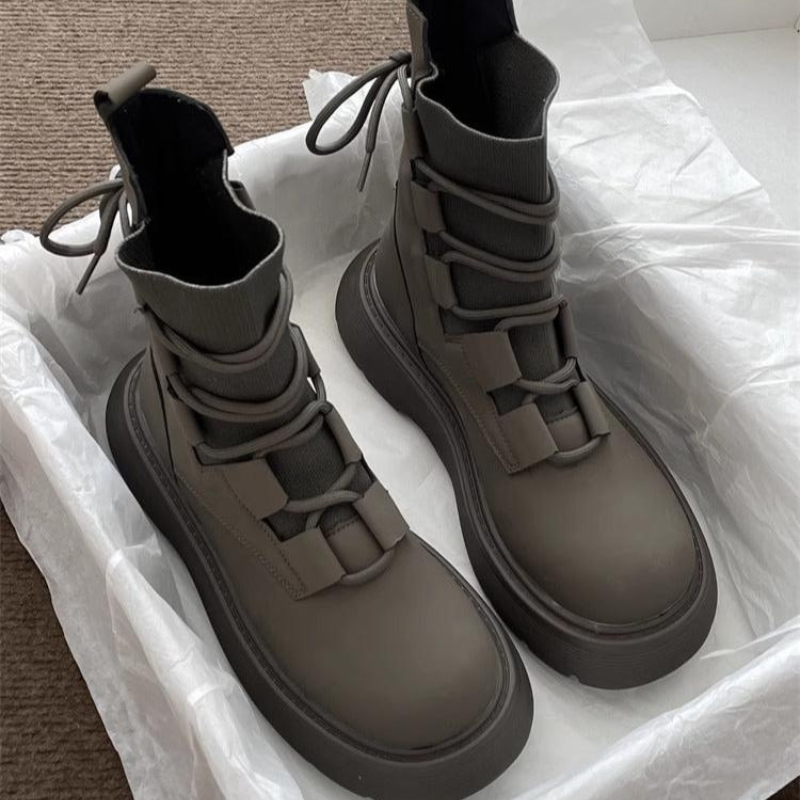 HALLE | Stylish Winter Boots