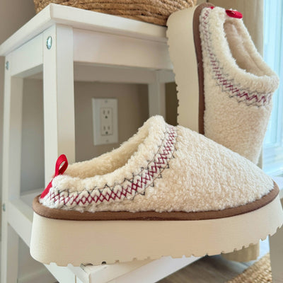 Claiere | Elevated Sherpa Slippers