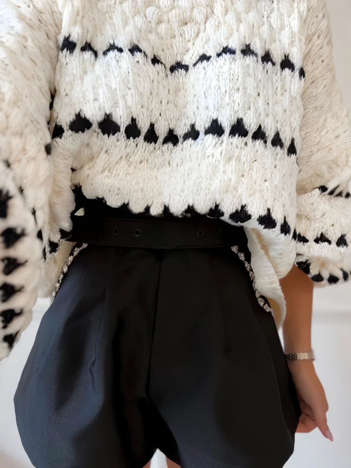 Nosy | Textured Knit Oversized Diamond Pattern Sweater