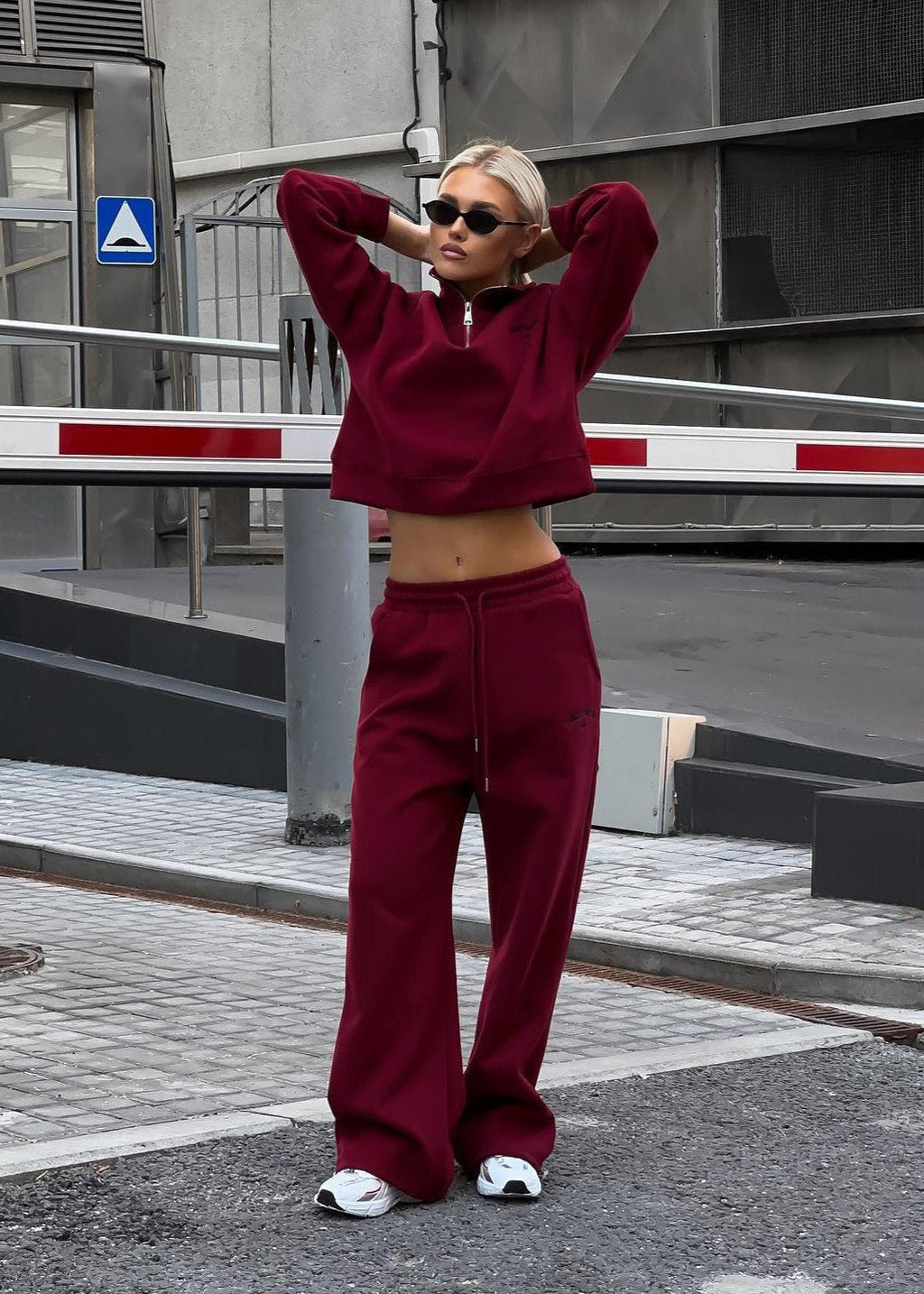 California Style Zipper Sweatshirt and Joggers Set