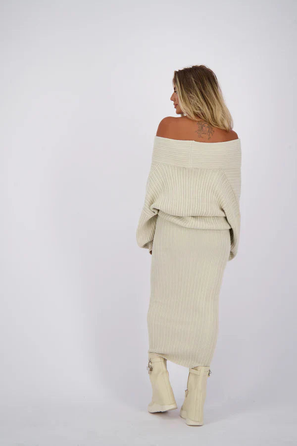 Beige knitted set